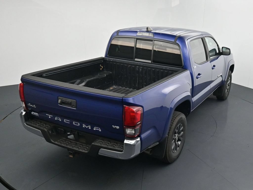 Used 2022 Toyota Tacoma SR5 AWD/4WD image 15