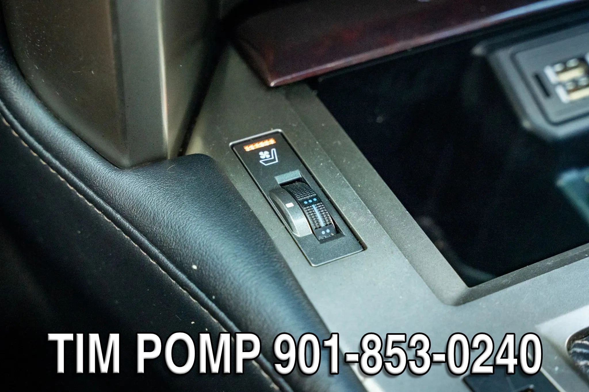 Used 2014 Lexus GX 460 w/ Premium Package AWD/4WD image 26