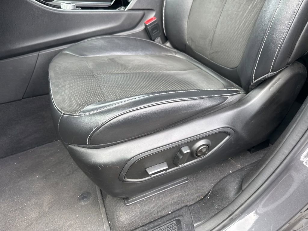 Used 2022 Jeep Grand Cherokee Altitude image 18