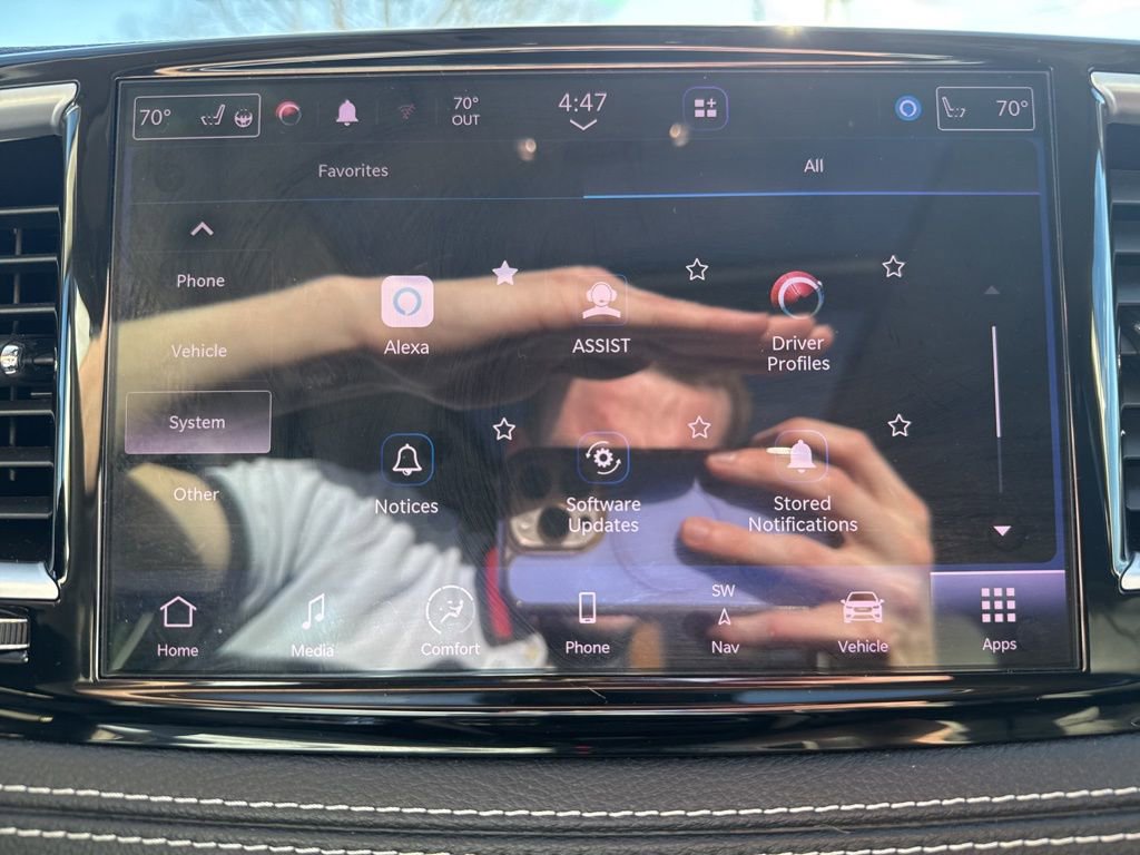 Used 2022 Chrysler Pacifica Limited w/ Uconnect Theater Family Group image 62