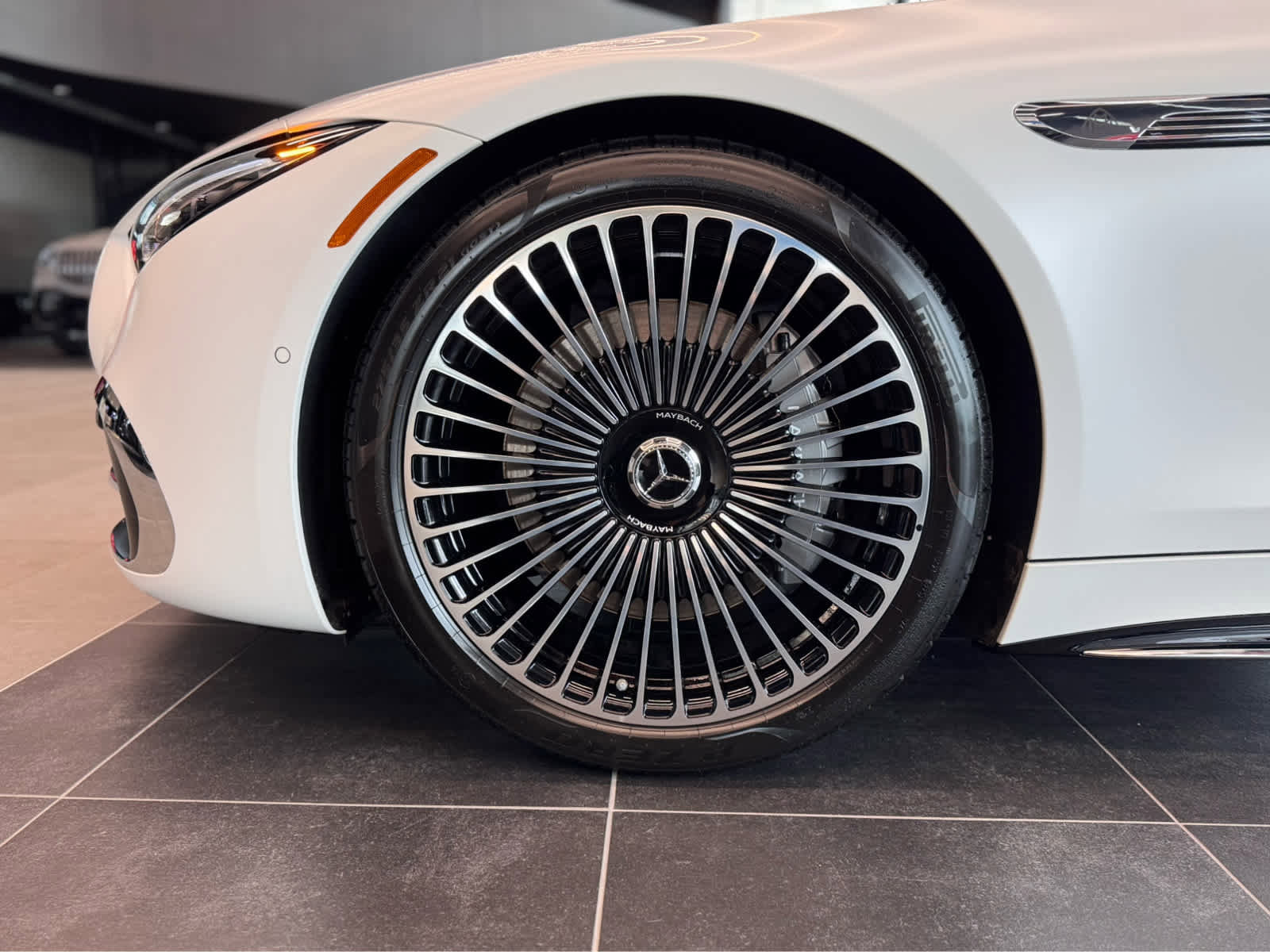New 2026 Mercedes-Benz Maybach SL 680 image 4