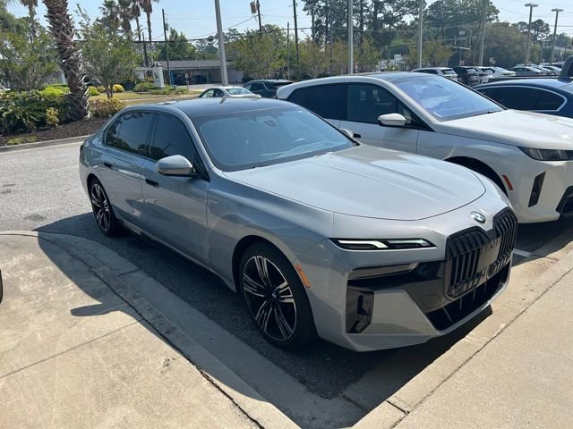 Used 2023 BMW 740i RWD image 1