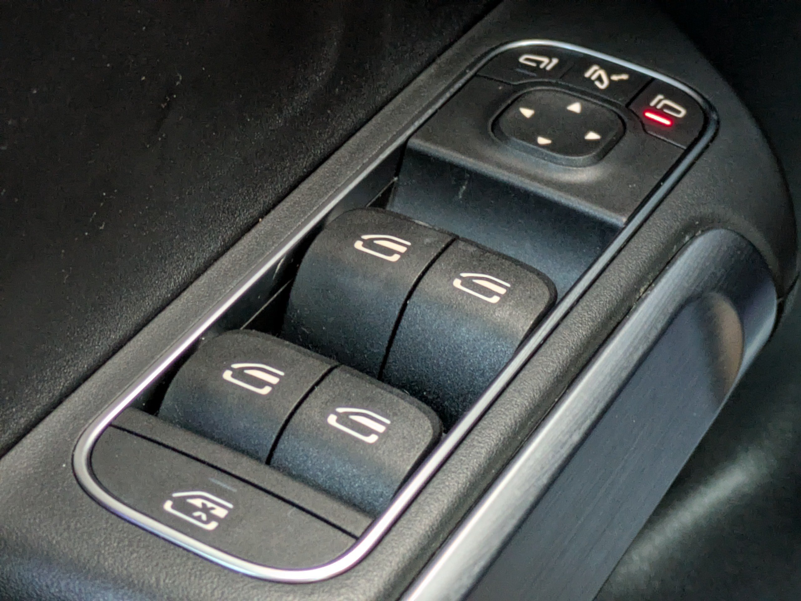 Used 2022 Mercedes-Benz GLB 250 image 26