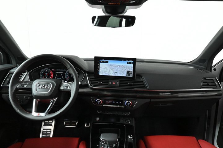 New 2025 Audi SQ5 Premium Plus image 18