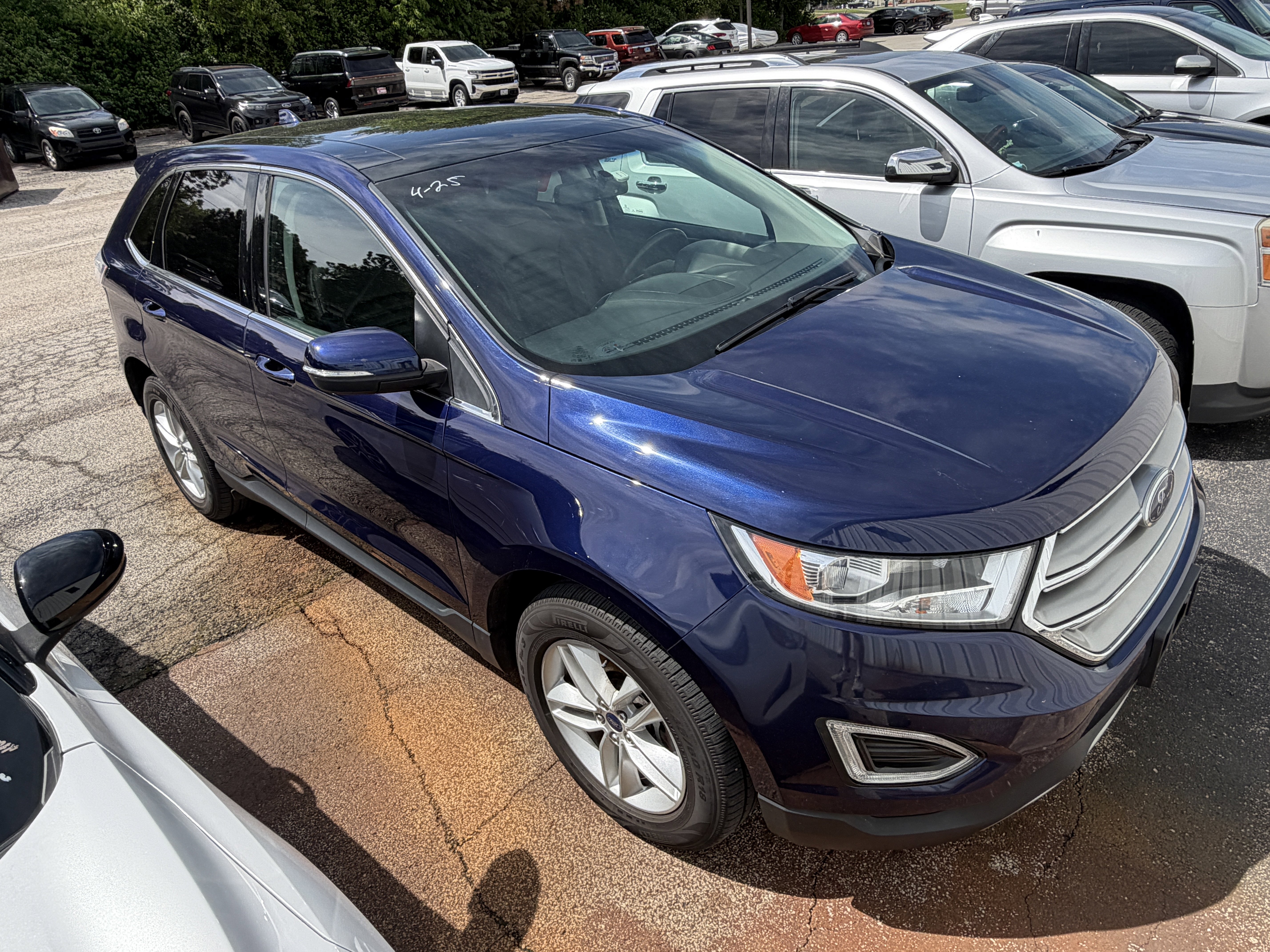 Used 2016 Ford Edge SEL w/ Equipment Group 201A AWD/4WD image 2
