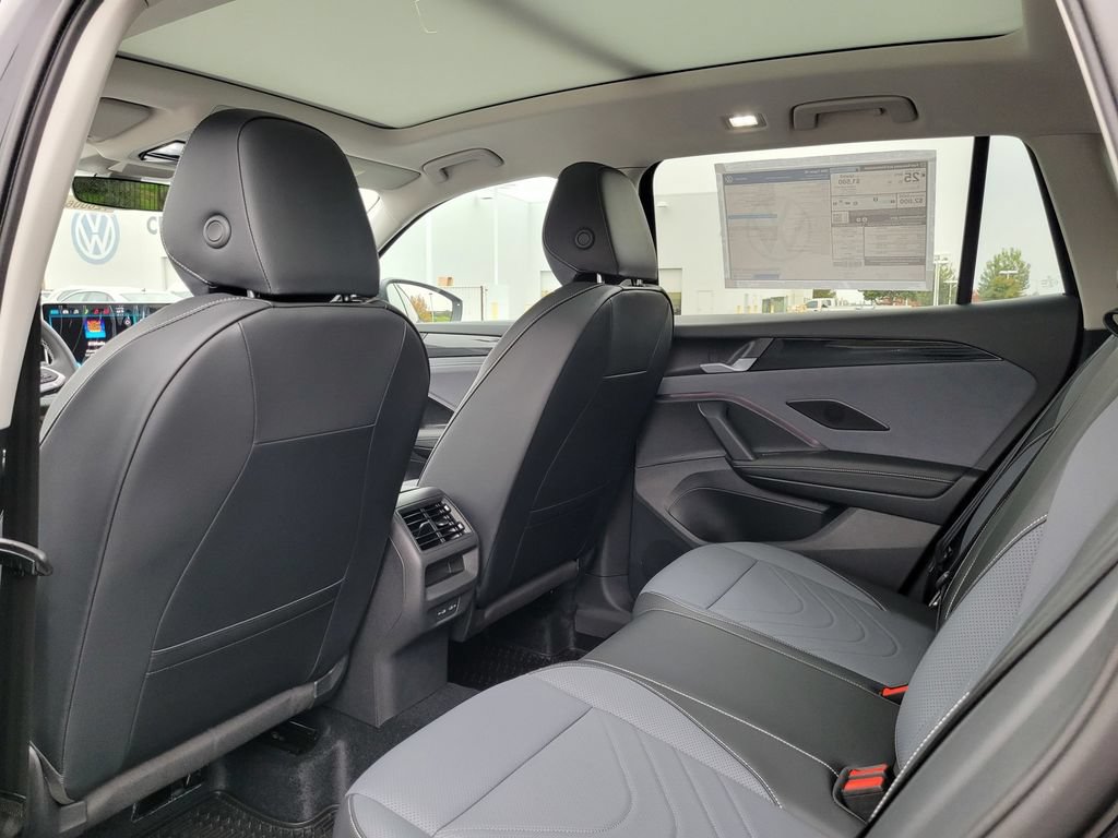 New 2026 Volkswagen Tiguan SE AWD/4WD image 14