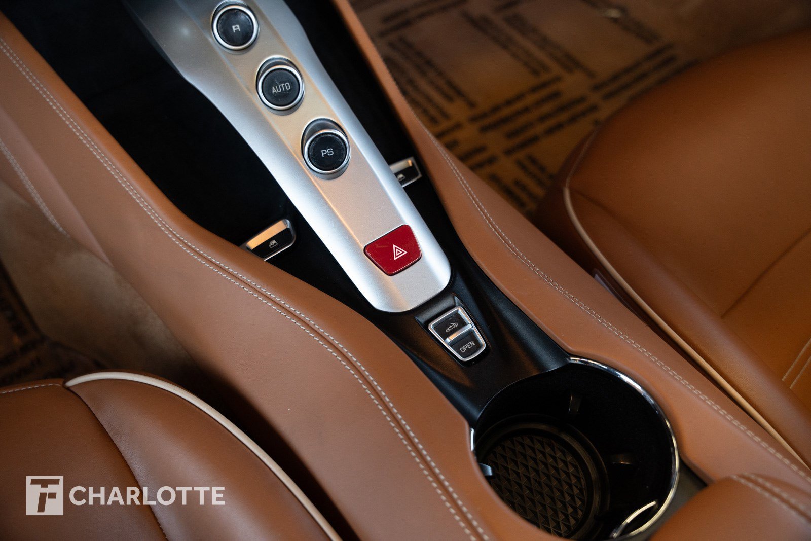 Used 2016 Ferrari California T image 31