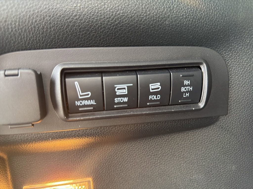 Used 2018 Ford Explorer Limited FWD image 11