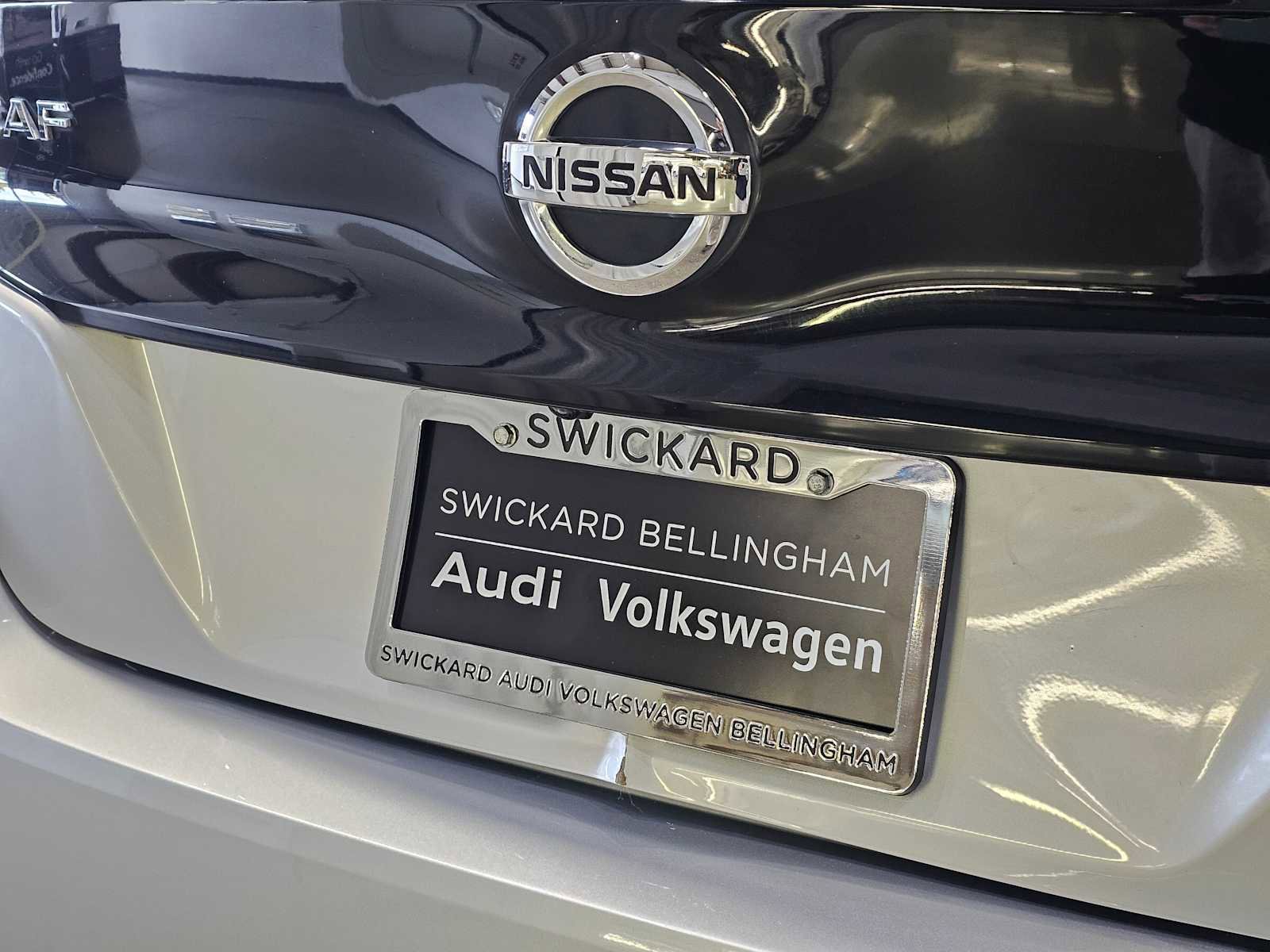 Used 2018 Nissan Leaf SV w/ SV Technology Package image 14