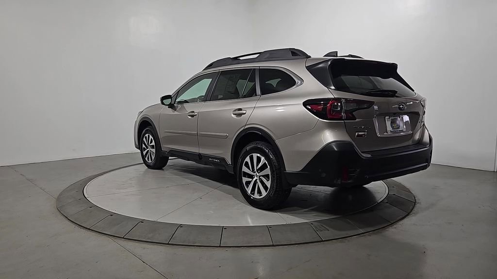 Used 2020 Subaru Outback Premium AWD/4WD image 3