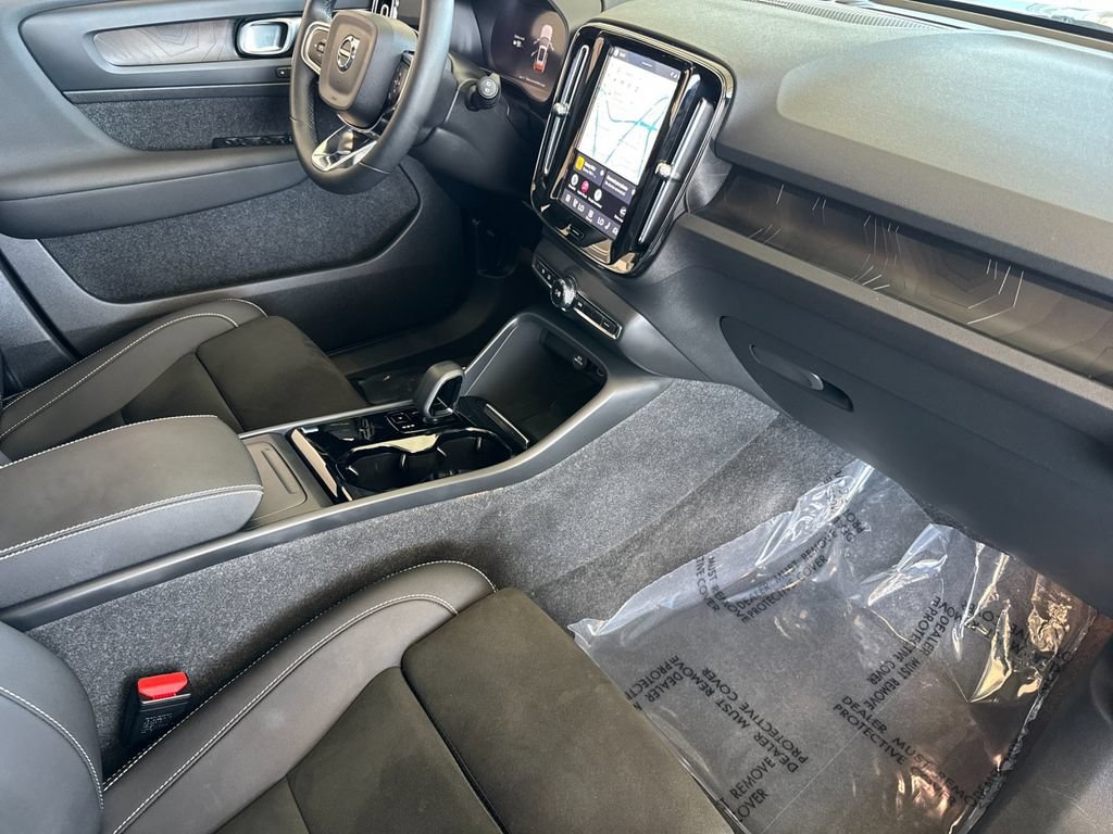 Certified 2023 Volvo XC40 Recharge Ultimate w/ Protection Package Premier AWD/4WD image 15