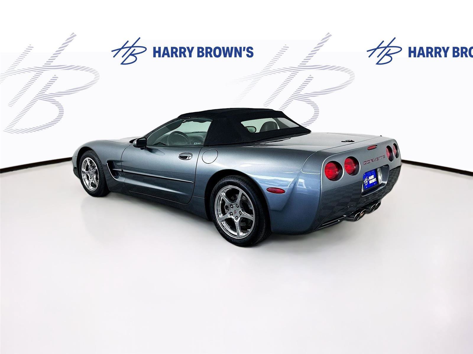 Used 2004 Chevrolet Corvette Convertible w/ Preferred Equipment Group RWD image 24