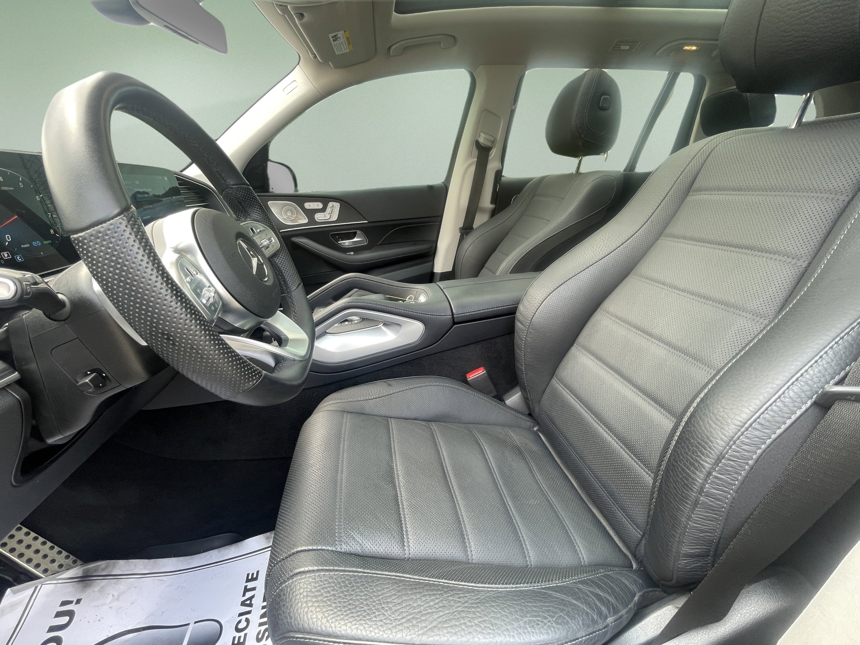 Used 2023 Mercedes-Benz GLS 580 4MATIC image 23