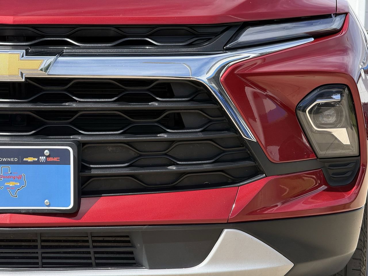 Certified 2025 Chevrolet Blazer LT AWD/4WD image 8
