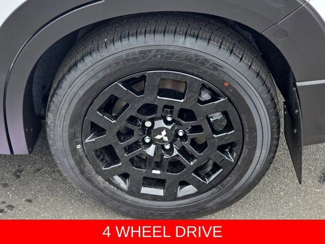 Used 2025 Mitsubishi Outlander Trail Edition image 37