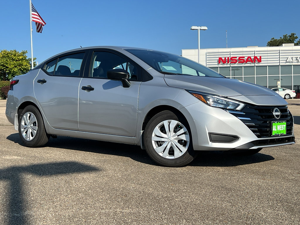 New 2025 Nissan Versa S w/ Trunk Package