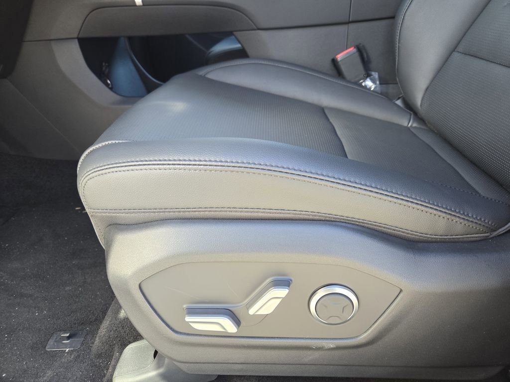 New 2026 Hyundai Santa Fe Limited AWD/4WD image 25