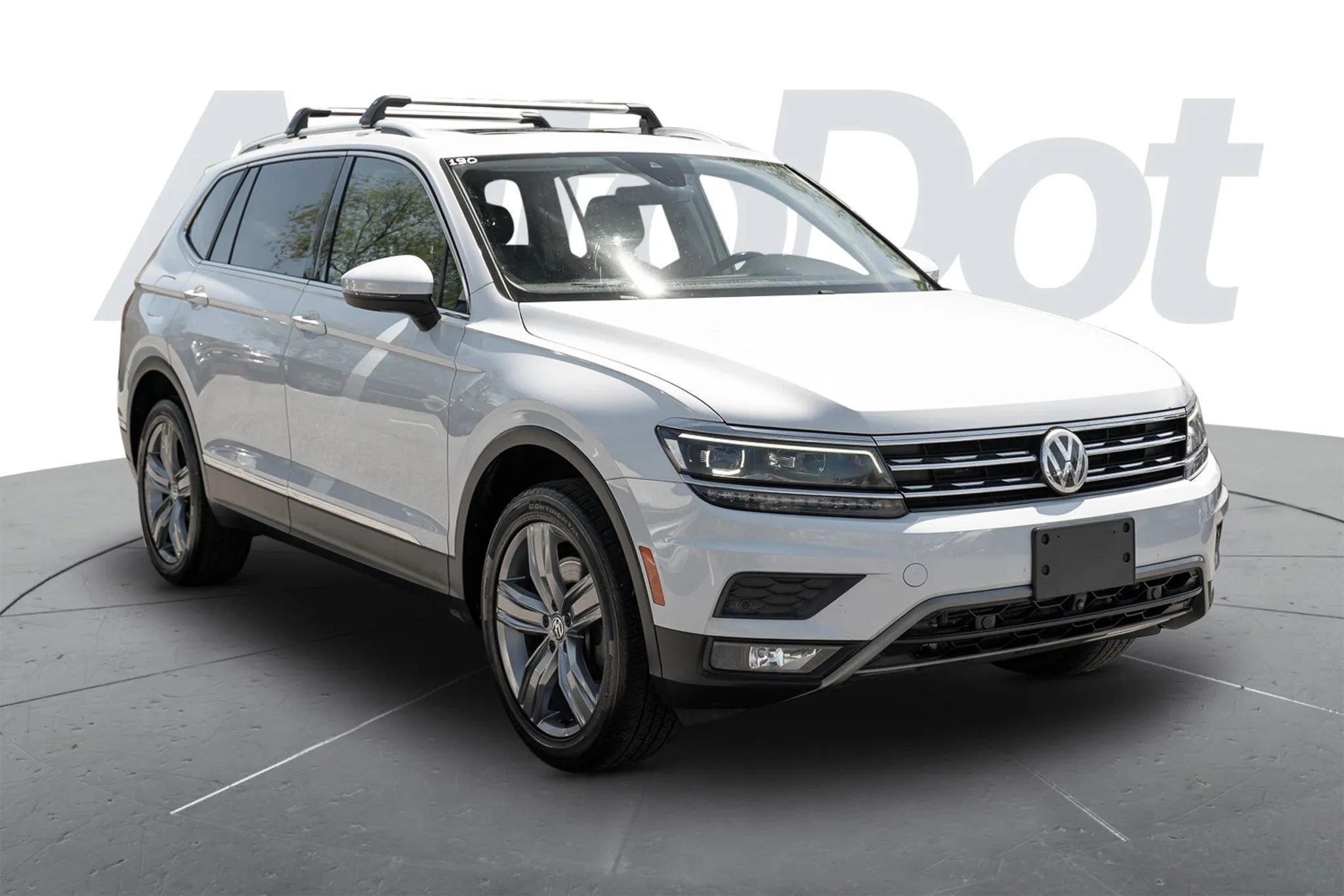 Used 2019 Volkswagen Tiguan SEL Premium AWD/4WD image 4