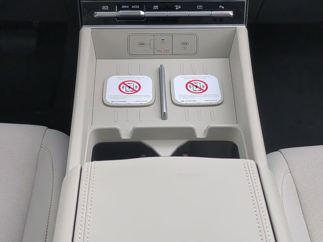 New 2026 Hyundai Santa Fe SE image 17