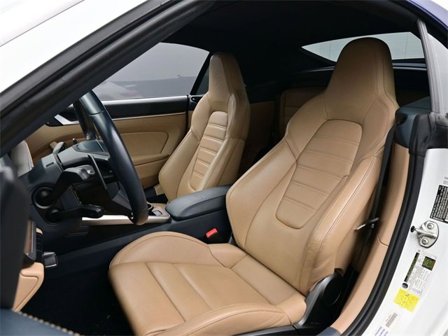 Used 2022 Porsche 911 Turbo image 5