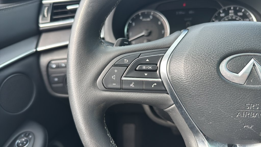 Used 2022 INFINITI QX50 Luxe FWD image 18