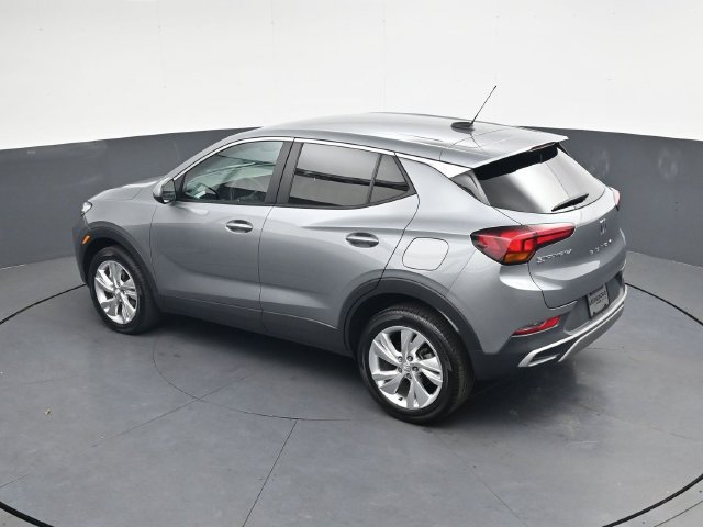 Used 2025 Buick Encore GX Preferred AWD/4WD image 18