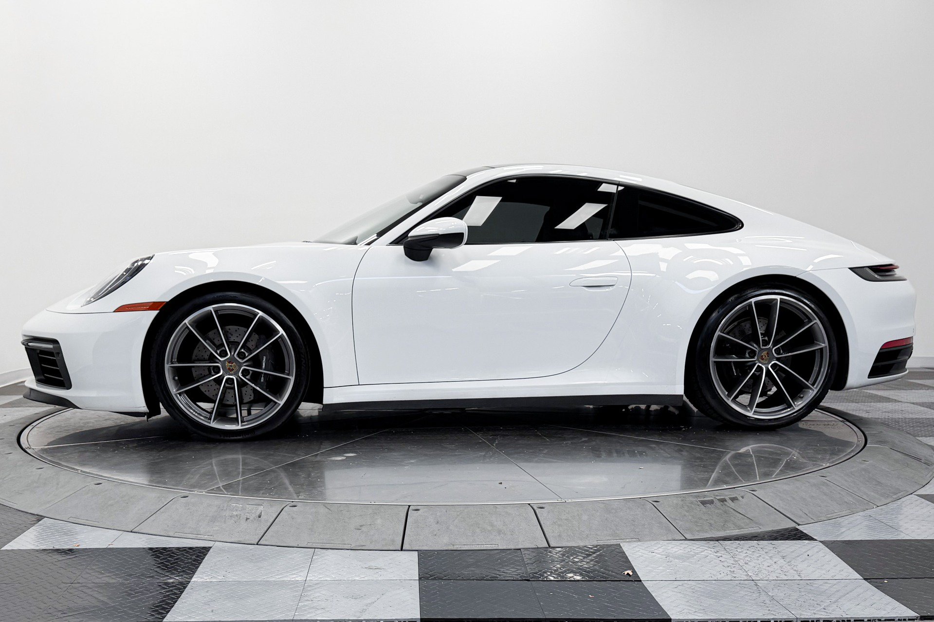 Used 2020 Porsche 911 Carrera 4S AWD/4WD image 6
