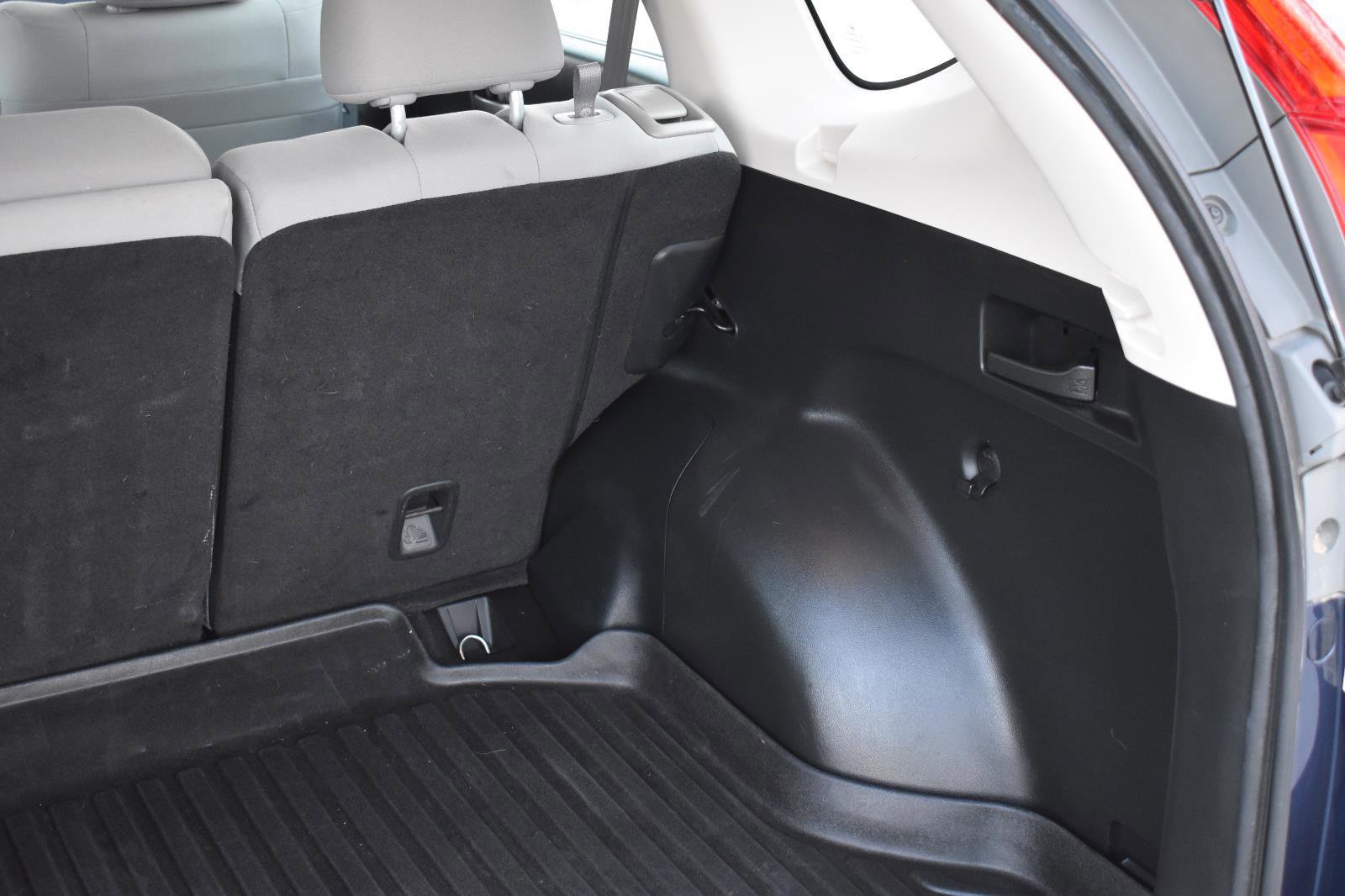 Used 2015 Honda CR-V LX image 38