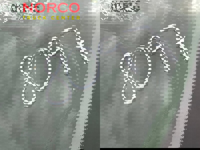 Used 2015 GMC Acadia SLE image 24