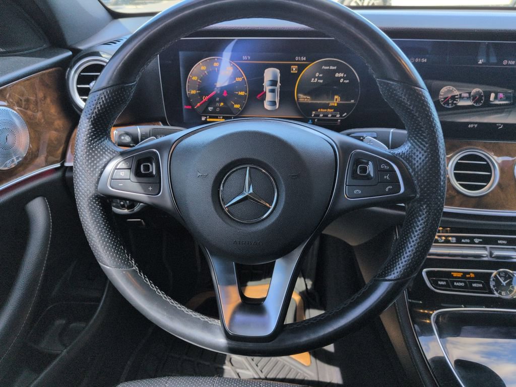 Used 2018 Mercedes-Benz E 300 4MATIC image 15