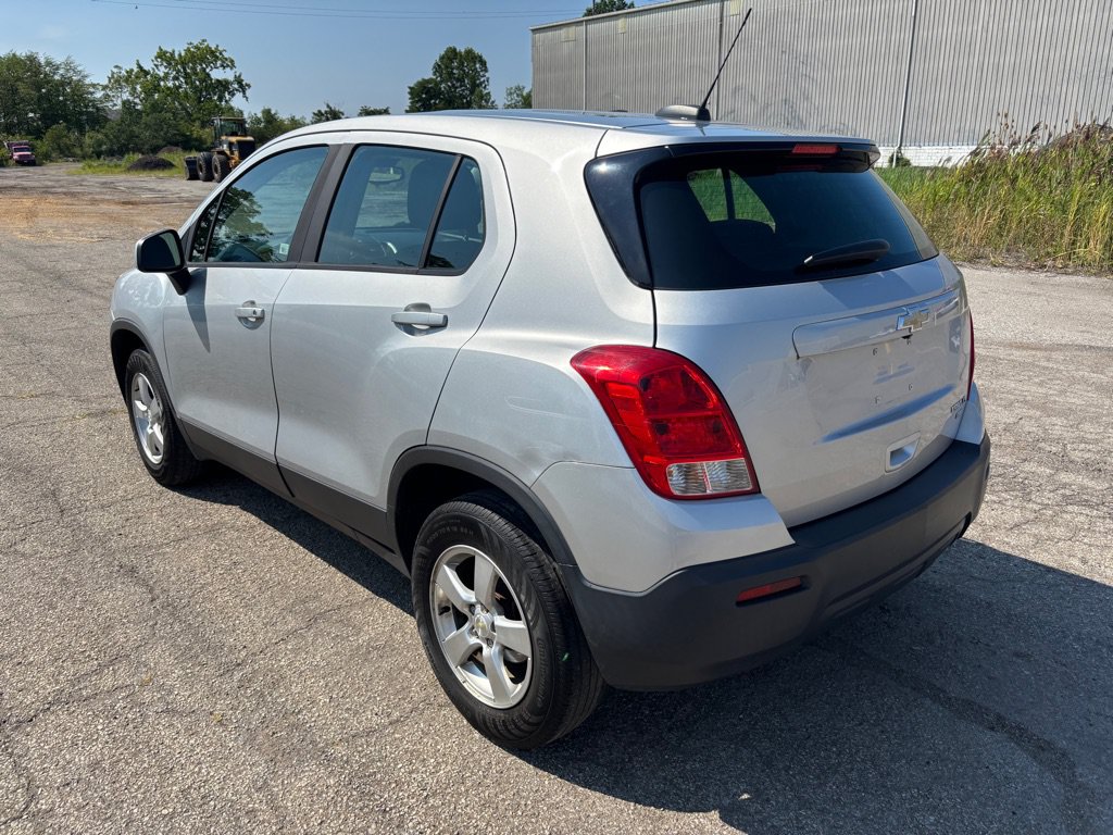 Used 2016 Chevrolet Trax LS AWD/4WD image 5