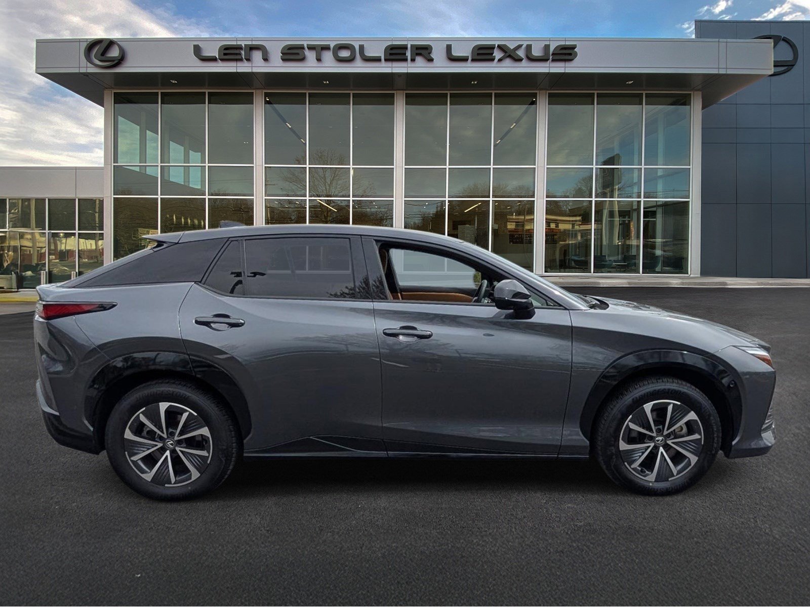 Used 2023 Lexus RZ 450e Premium w/ Technology Package video 2