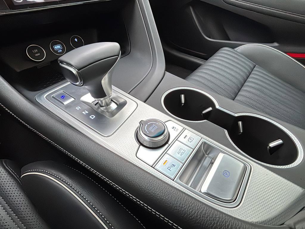 Certified 2026 Genesis G70 2.5T Prestige image 34