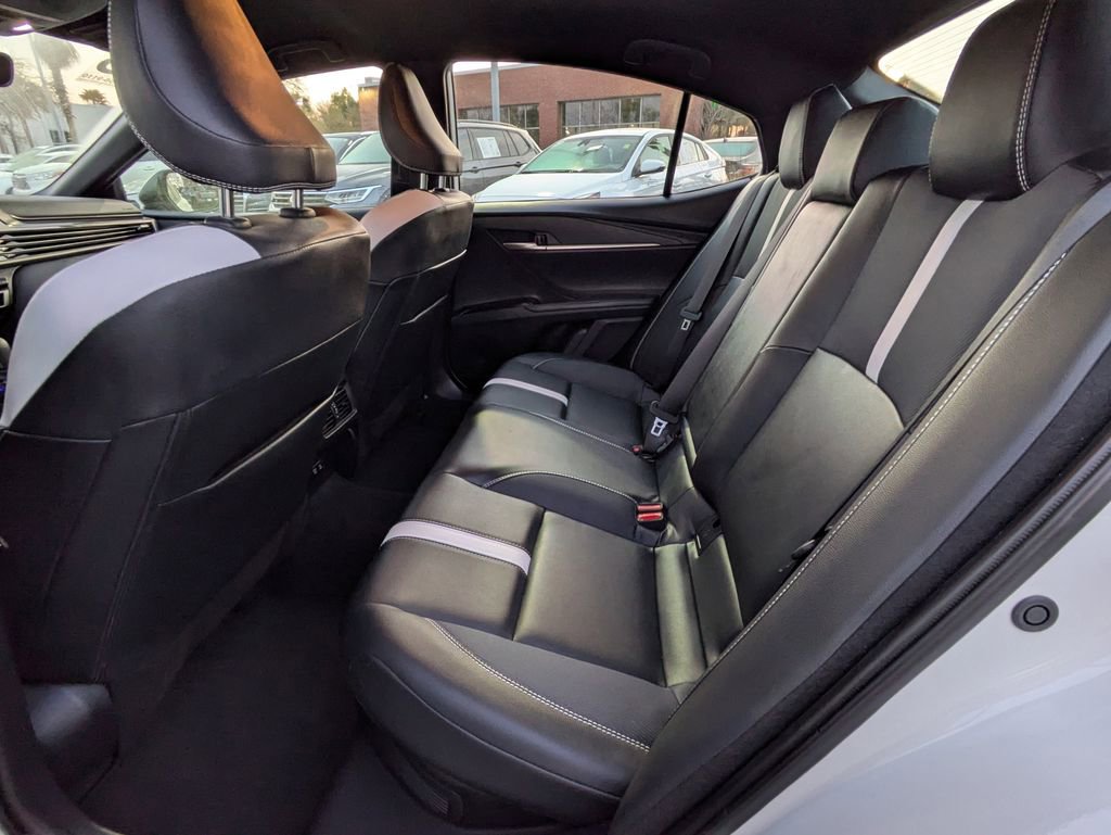 Certified 2025 Toyota Camry SE w/ Convenience Package image 14