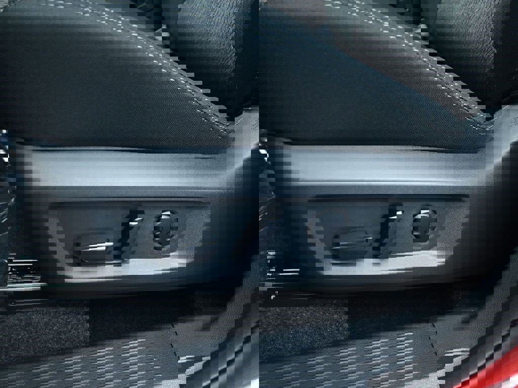 New 2026 Nissan Rogue SV image 11