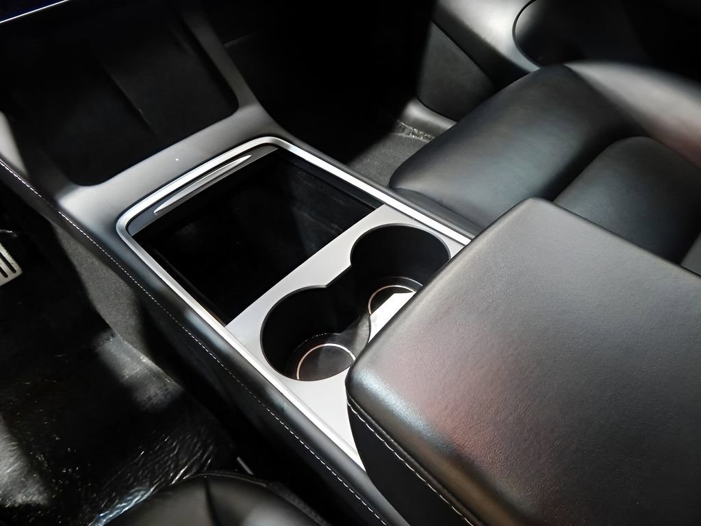 Used 2021 Tesla Model Y Performance image 29