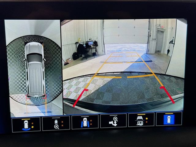 Used 2024 Chevrolet Suburban RST w/ Luxury Package image 16