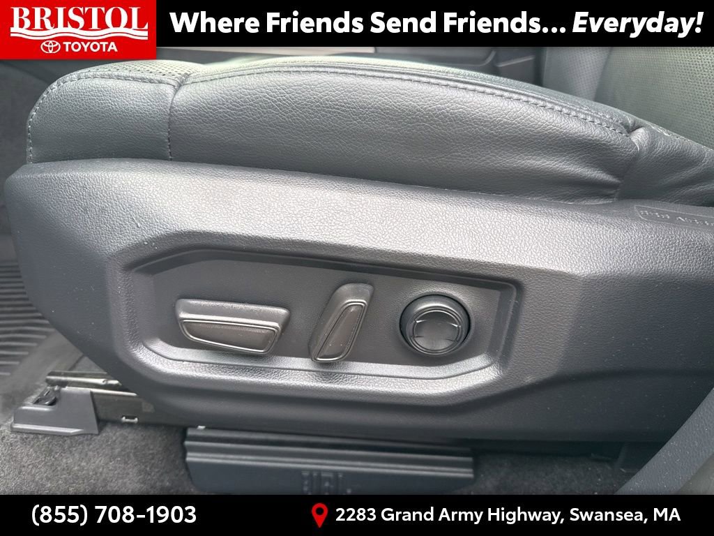 Used 2024 Toyota Tundra Limited image 23