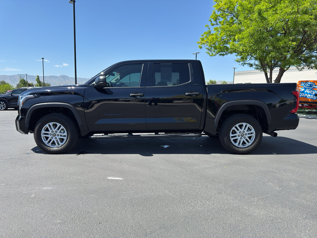 Used 2022 Toyota Tundra SR5 AWD/4WD image 4