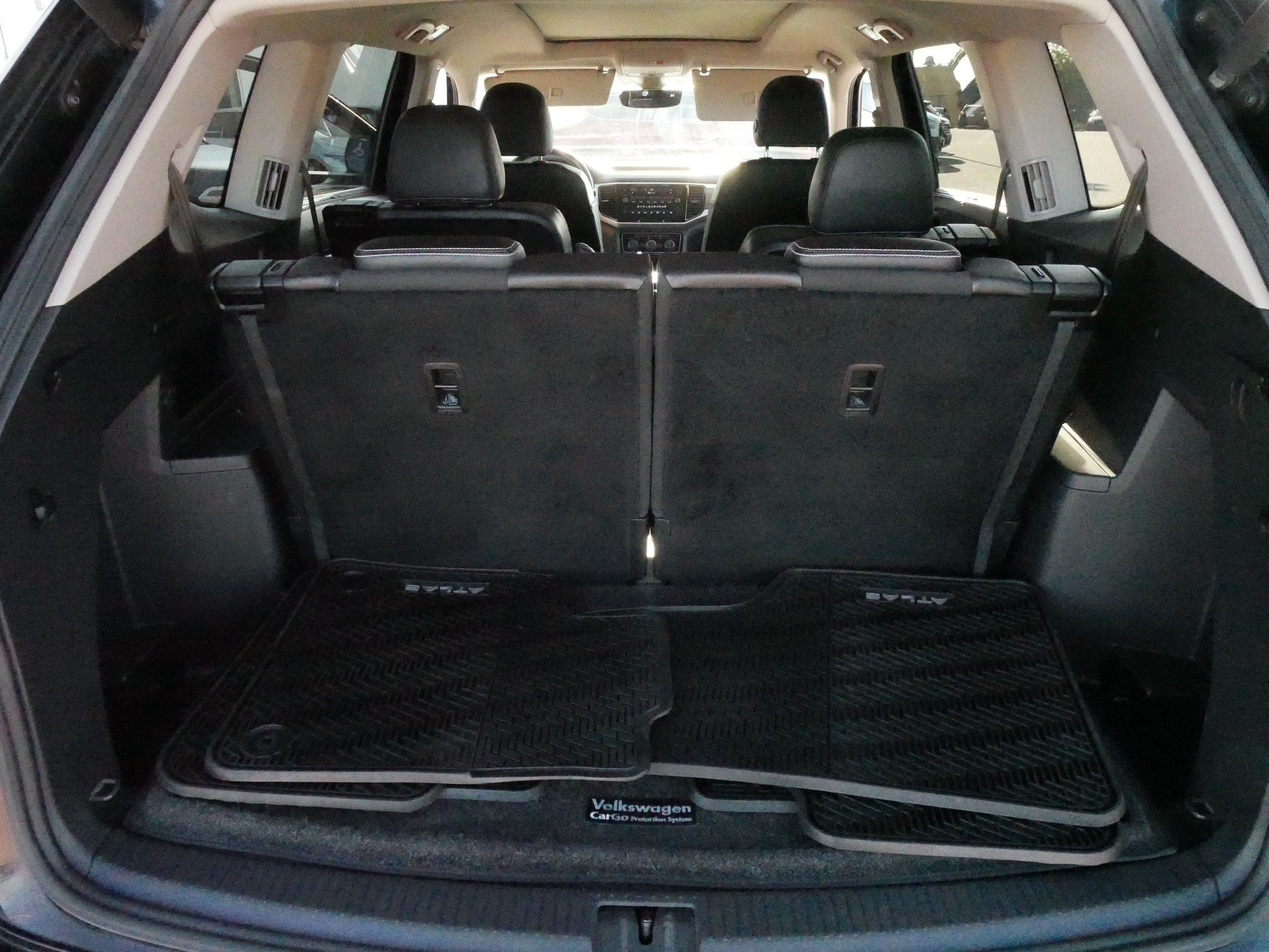 Used 2021 Volkswagen Atlas SEL AWD/4WD image 18