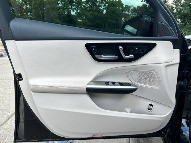 Used 2022 Mercedes-Benz C 300 4MATIC Sedan image 29
