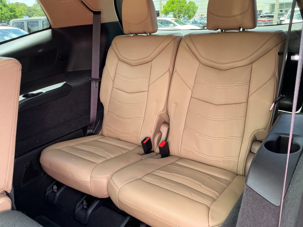 Used 2020 Cadillac XT6 Sport w/ Platinum Package AWD/4WD image 38