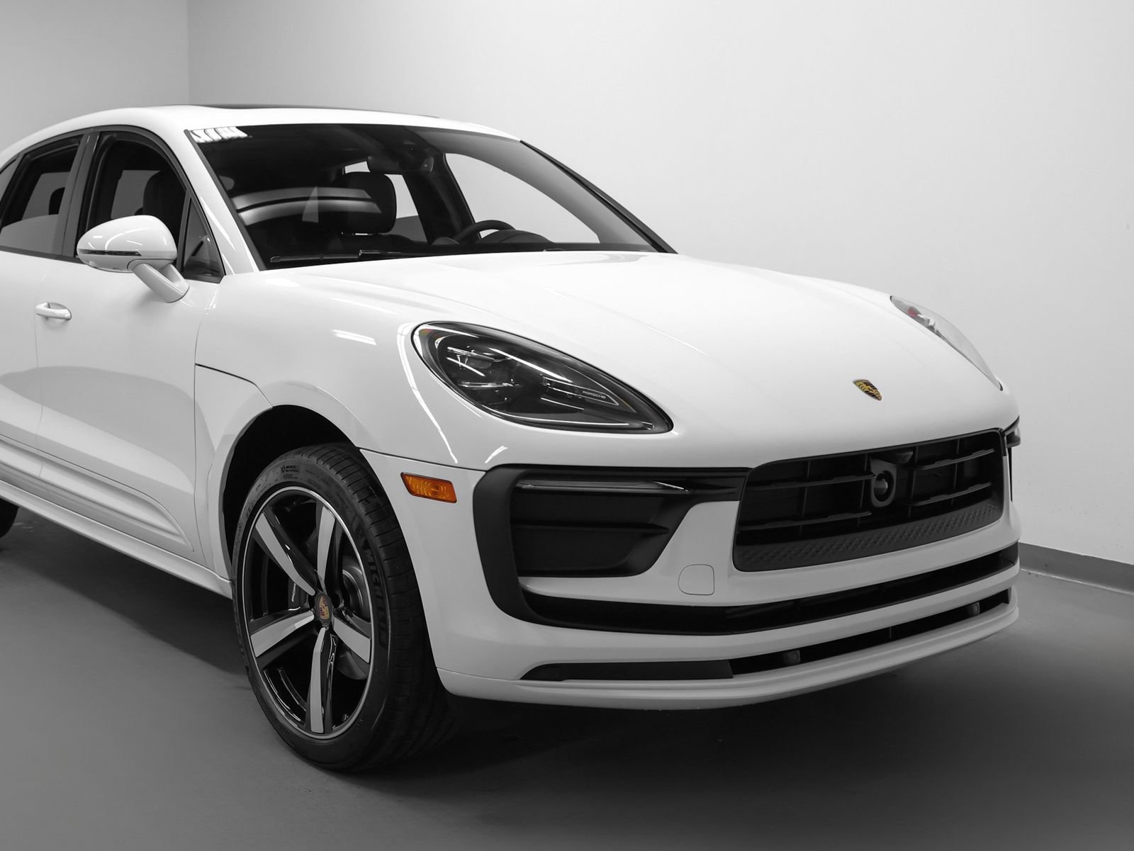 New 2026 Porsche Macan image 9