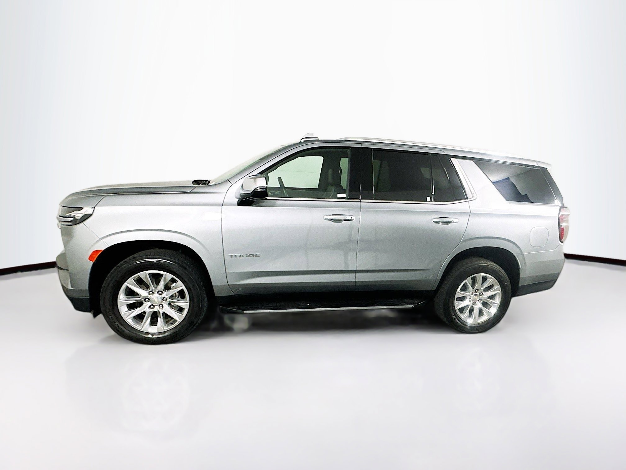 Used 2024 Chevrolet Tahoe Premier image 4