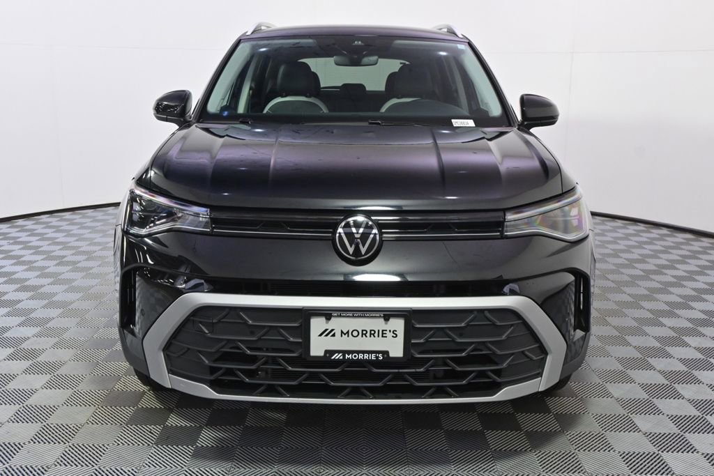Used 2025 Volkswagen Taos SE AWD/4WD image 10