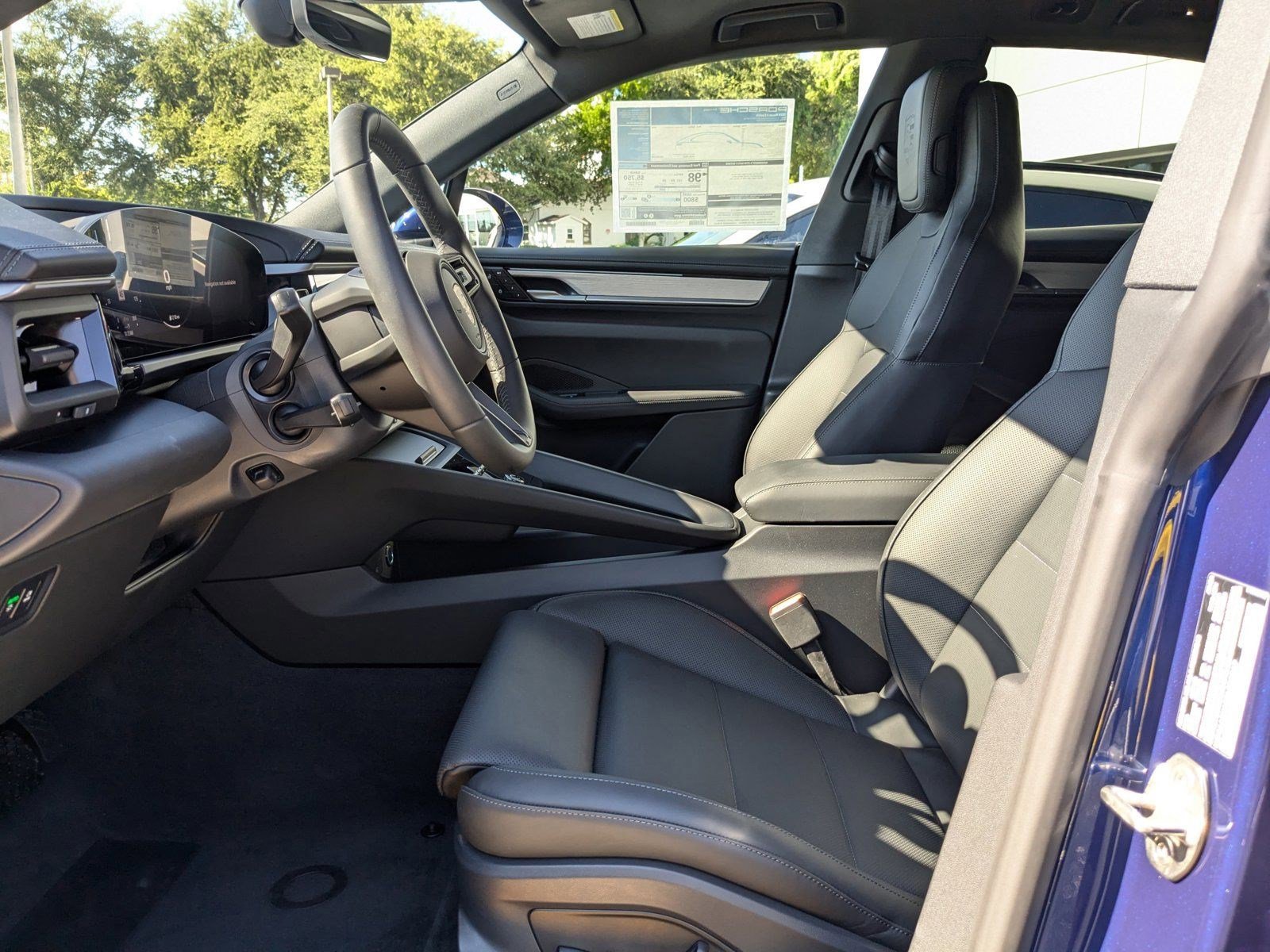 Certified 2024 Porsche Macan 4 Electric image 5