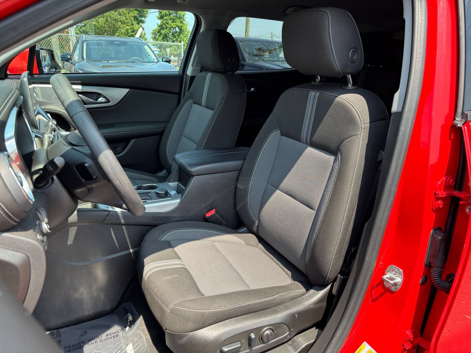 Used 2025 Chevrolet Blazer LT FWD image 37
