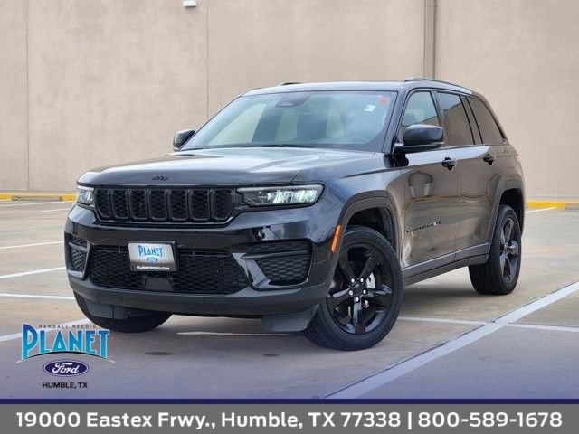 Used 2023 Jeep Grand Cherokee Altitude image 1