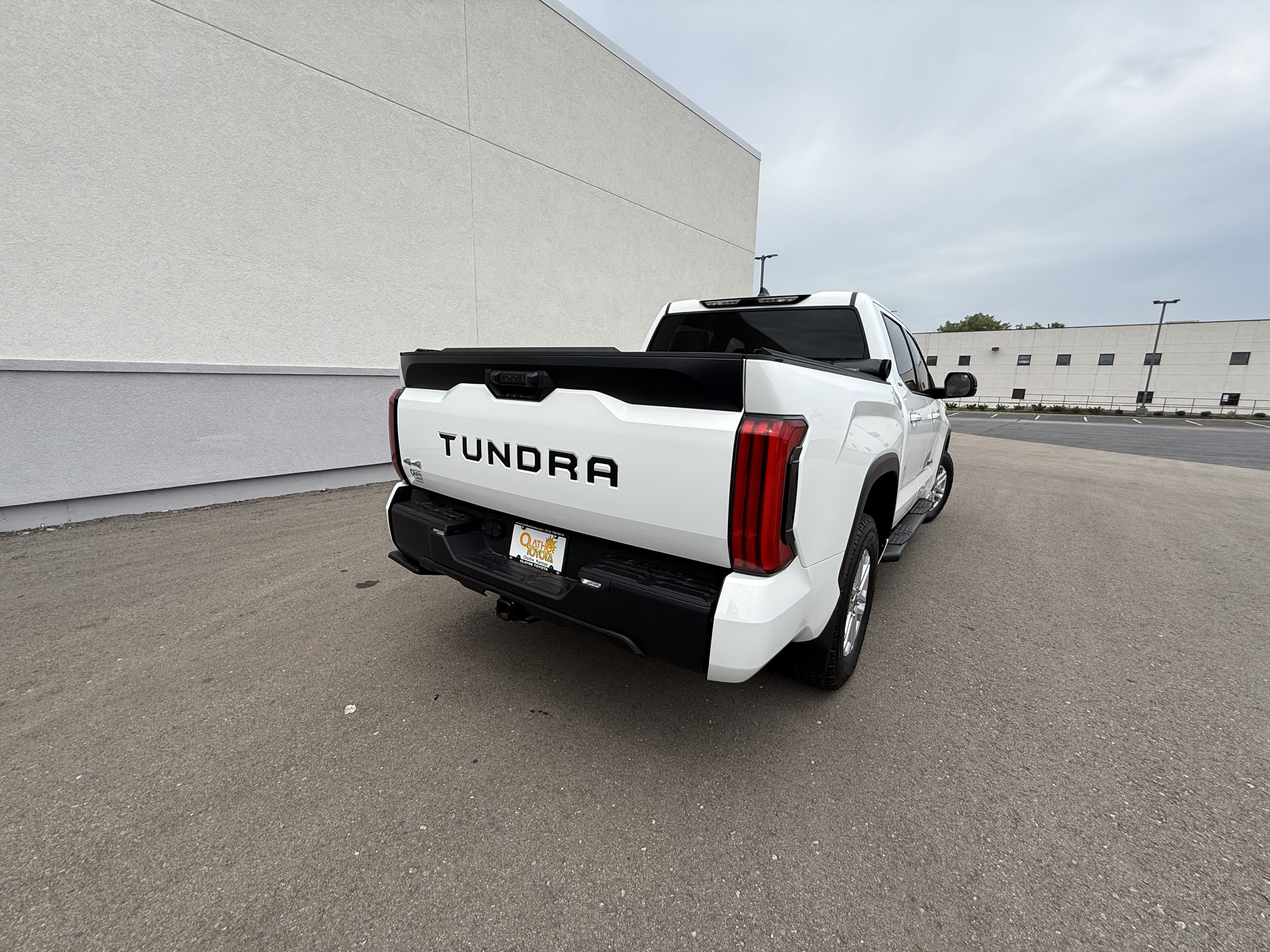 Used 2024 Toyota Tundra SR5 w/ SR5 Premium Package AWD/4WD image 3