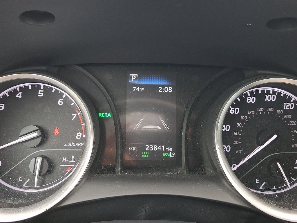 Used 2024 Toyota Camry LE w/ Convenience Package FWD image 19